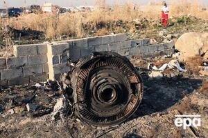 На борту находилось 167 пассажиров и девять членов экипажа, в том числе 11 граждан Украины