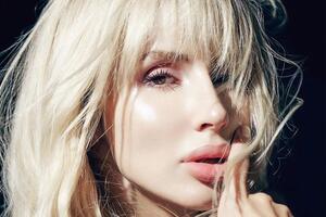 Loboda: Волшебное начало Нового года