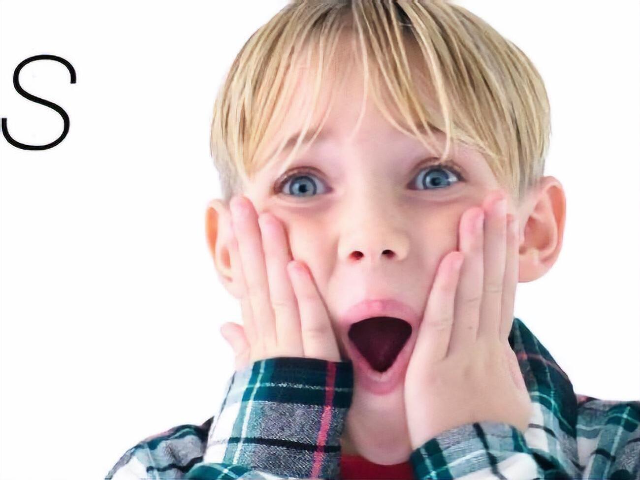 В ролике показали детей-моделей