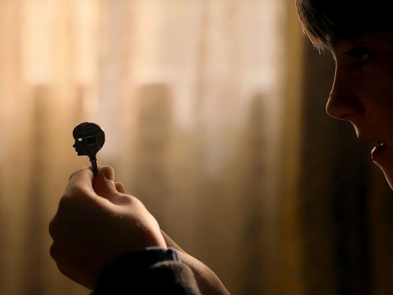 Герои сериала найдут таинственные ключи, с помощью которых разгадают тайну гибели своего отца