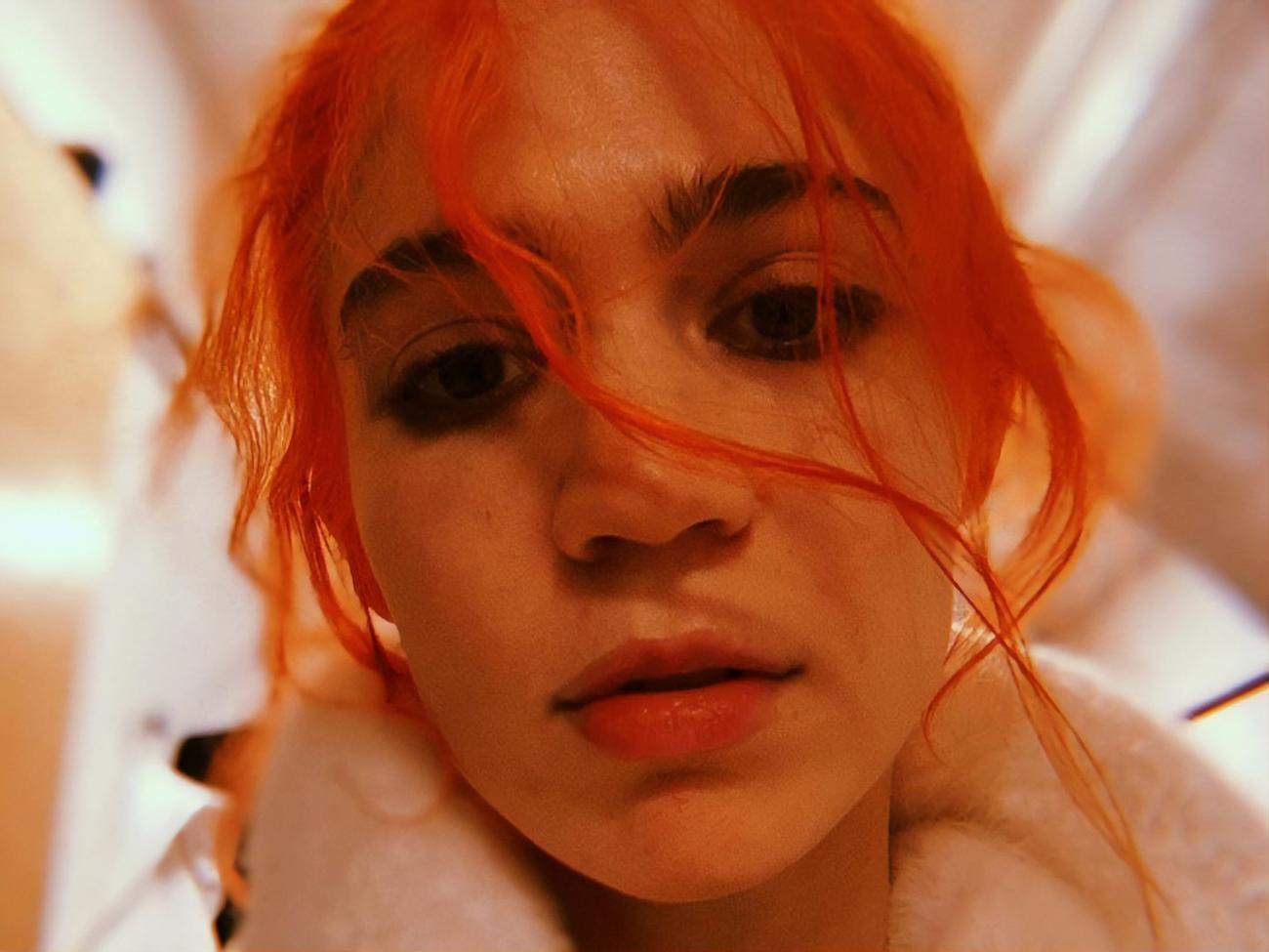 Граймс показала ембріон у своєму животі