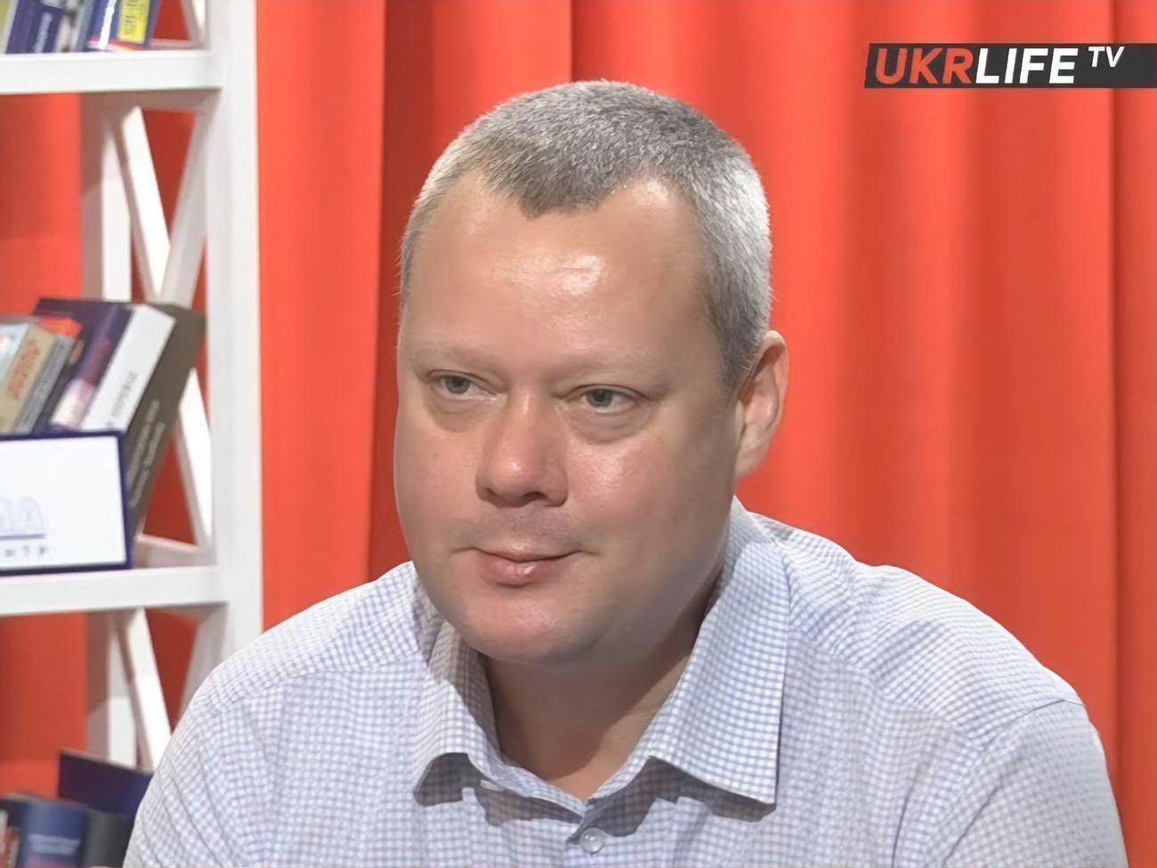Кирило Сазонов: Наведення ладу не влаштовує чорний ринок торгівлі цигарками? Вибачте, вашої думки до уваги не братимуть за визначенням. Усе просто