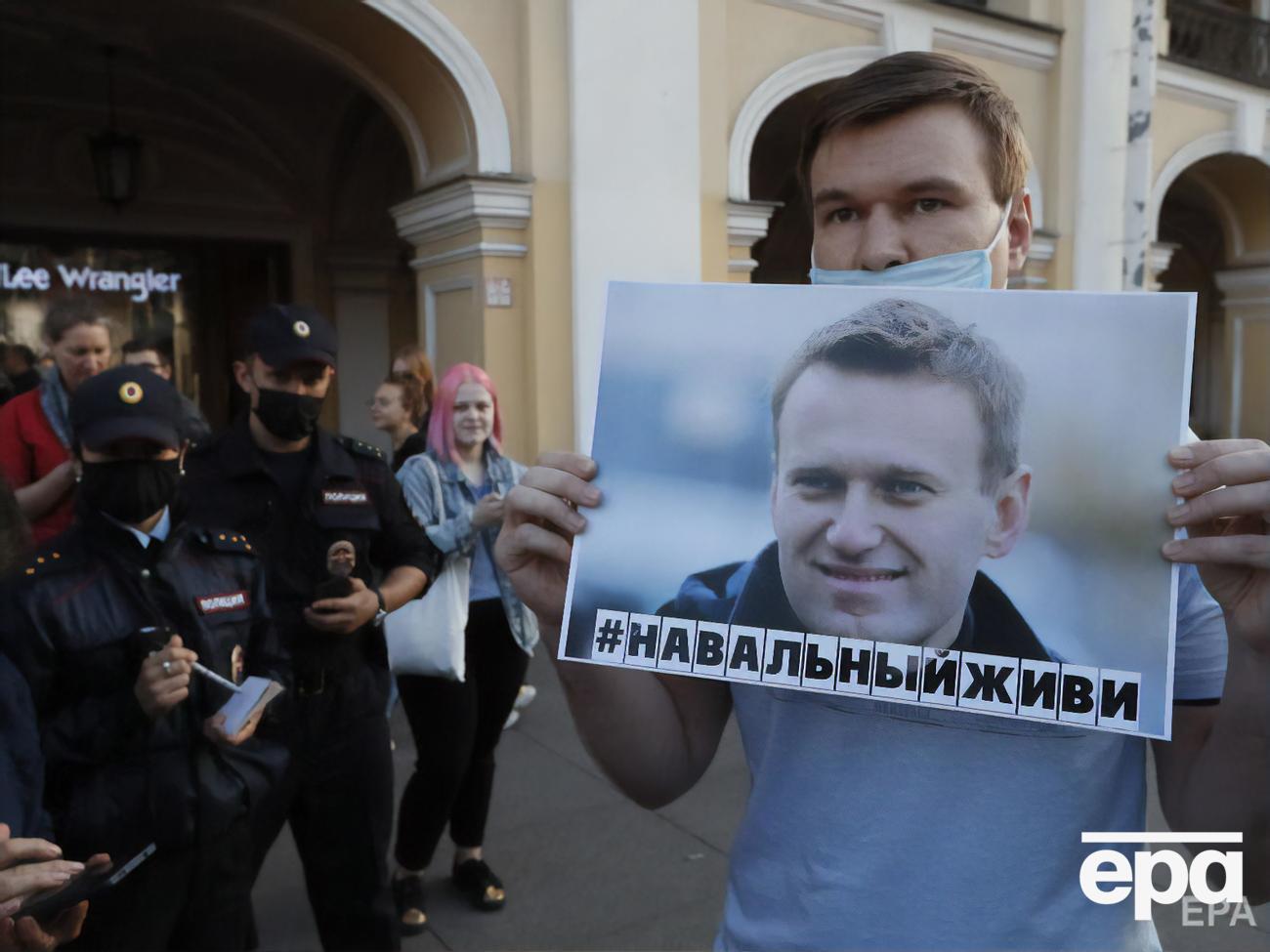 Навального отравили перед вылетом из Томска