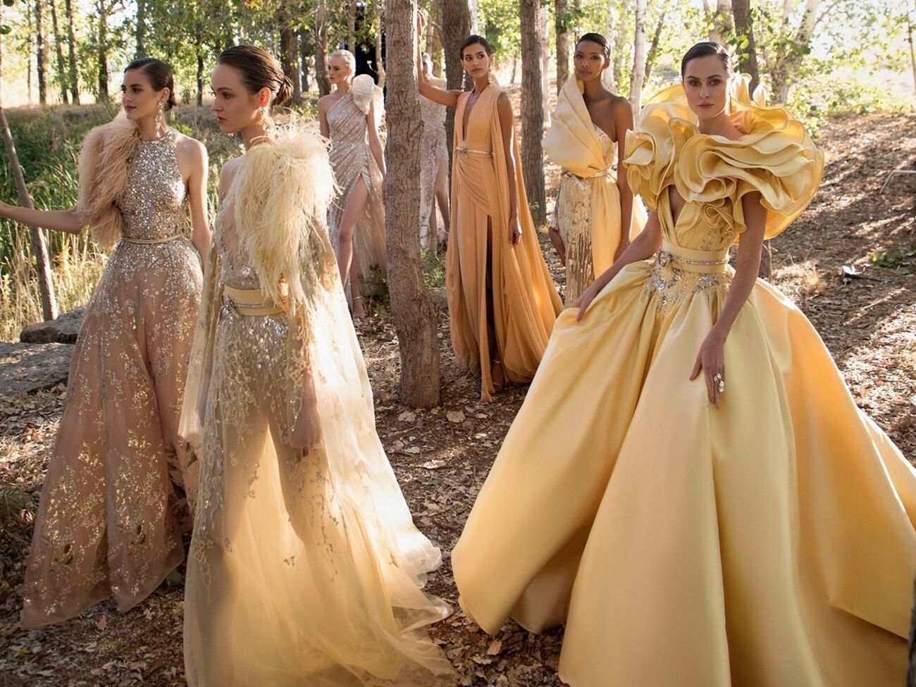 Сааб использовал в рекламном ролике песни "ДахаБраха"