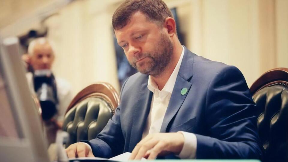 Корниенко считает, что болеют самые коммуникабельные депутаты