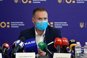 Шкарлет призвал на ближайшие две недели перевести школьников на дистанционное обучение