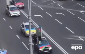 Полицейские утверждают, что остановили шесть автомобилей с символикой иностранных государств