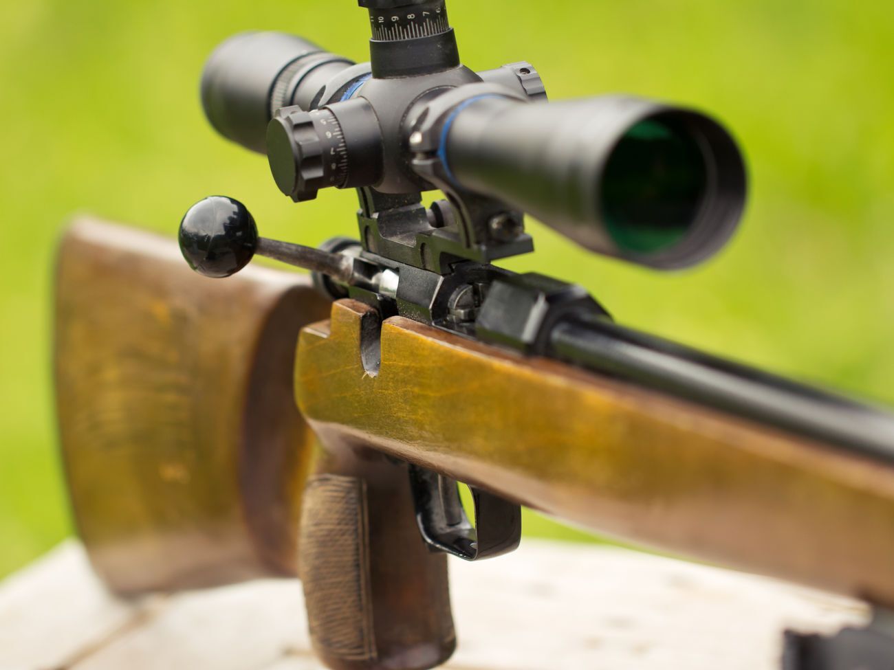 Прицелы для винтовок участники сговора выдавали за игрушки и канцтовары