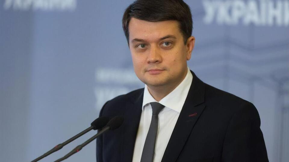 Разумков: Іноді мама хоче, щоб жорсткіше виступив стосовно того чи іншого питання. Іноді просто професійні речі а-ля жестикуляція