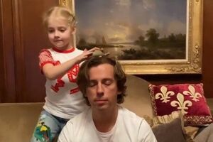 Галкин о массаже от дочери: Домашний салон. Комплексный уход