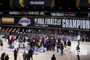 "Лос-Анджелес Лейкерс" обыграли "Майами Хит" в финальной серии