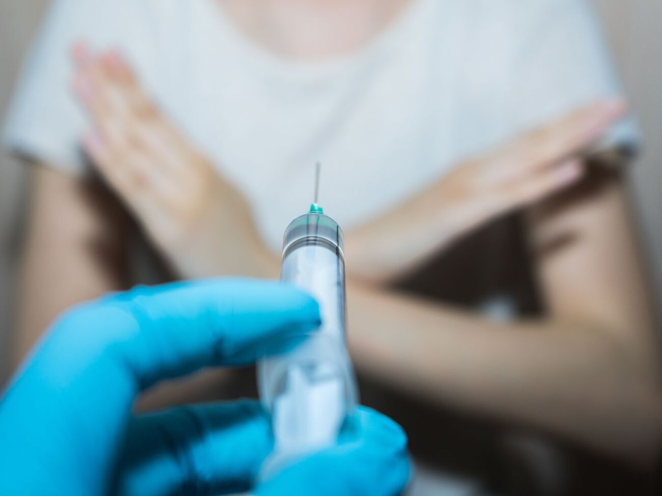 У Росії планують розпочати масове виробництво вакцин проти коронавірусу