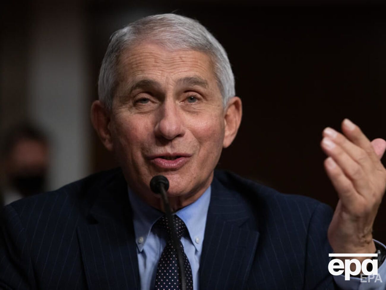 Фаучи подчеркнул, что за все время работы на госслужбе ни разу публично не поддерживал ни одного политического кандидата