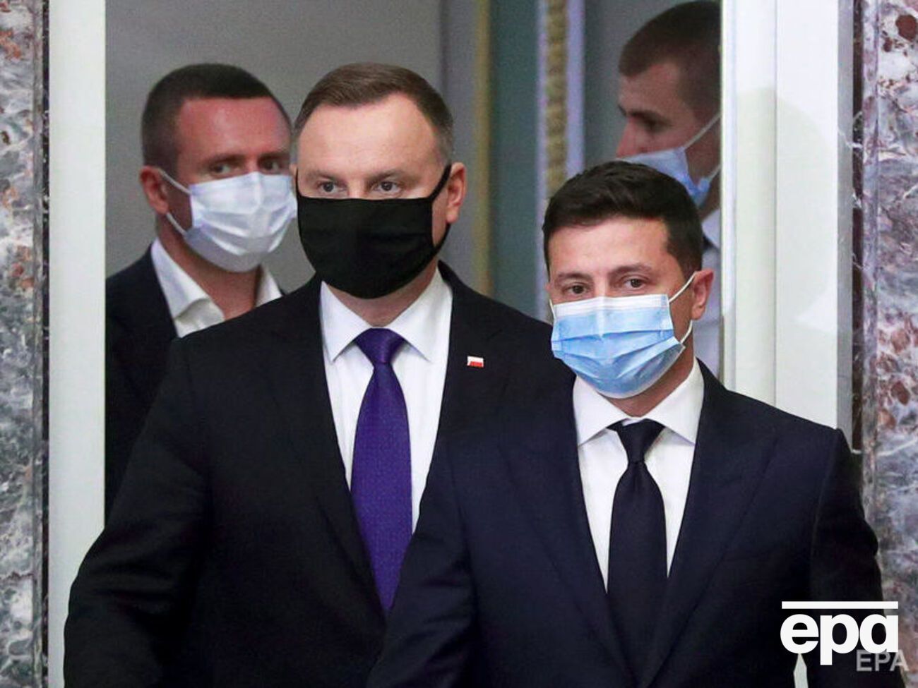 Зеленский сообщил, что просил Дуду содействовать восстановлению мемориала