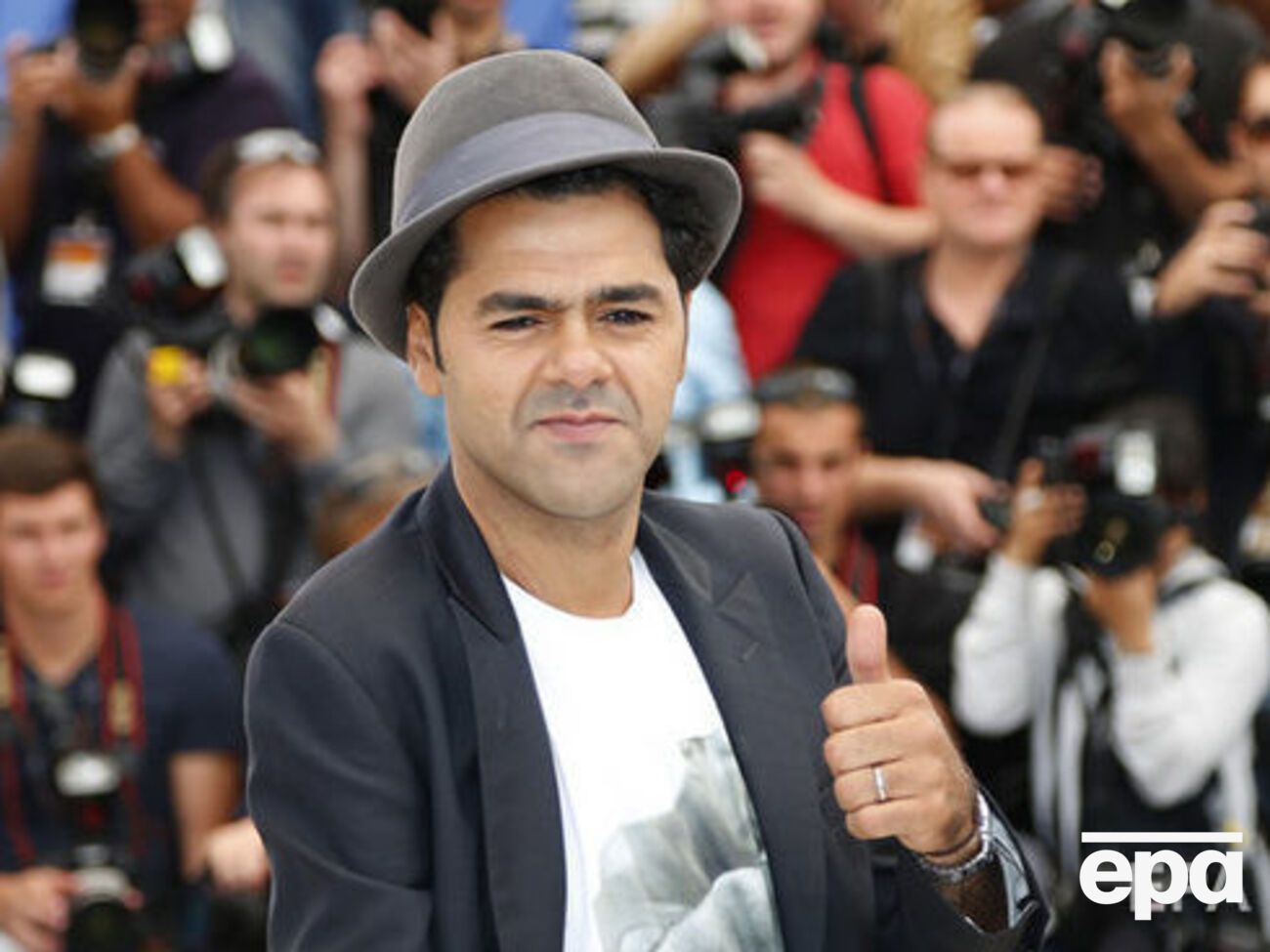 Деббуз сыграет в фильме "Игрушка" журналиста Перрена