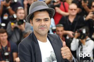 Деббуз сыграет в фильме "Игрушка" журналиста Перрена