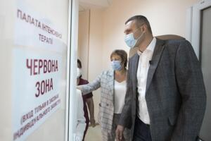 Виталий Кличко: Это то, что город делает самостоятельно. Очень скоро коек в больницах у нас может не хватить