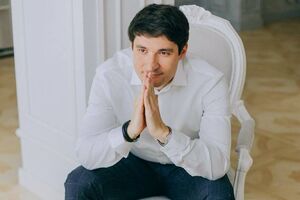 По мнению технологов Банковой, инициированный Зеленским опрос позволит переломить ситуацию и нарастить "Слуге народа" электоральные баллы