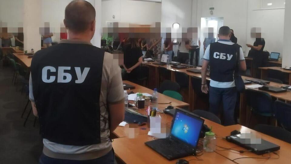 В СБУ отметили, что обыски не связаны с расследованием журналистов