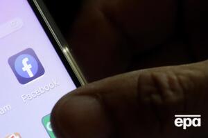 Группы противников вакцинации останутся в Facebook, сообщили в компании