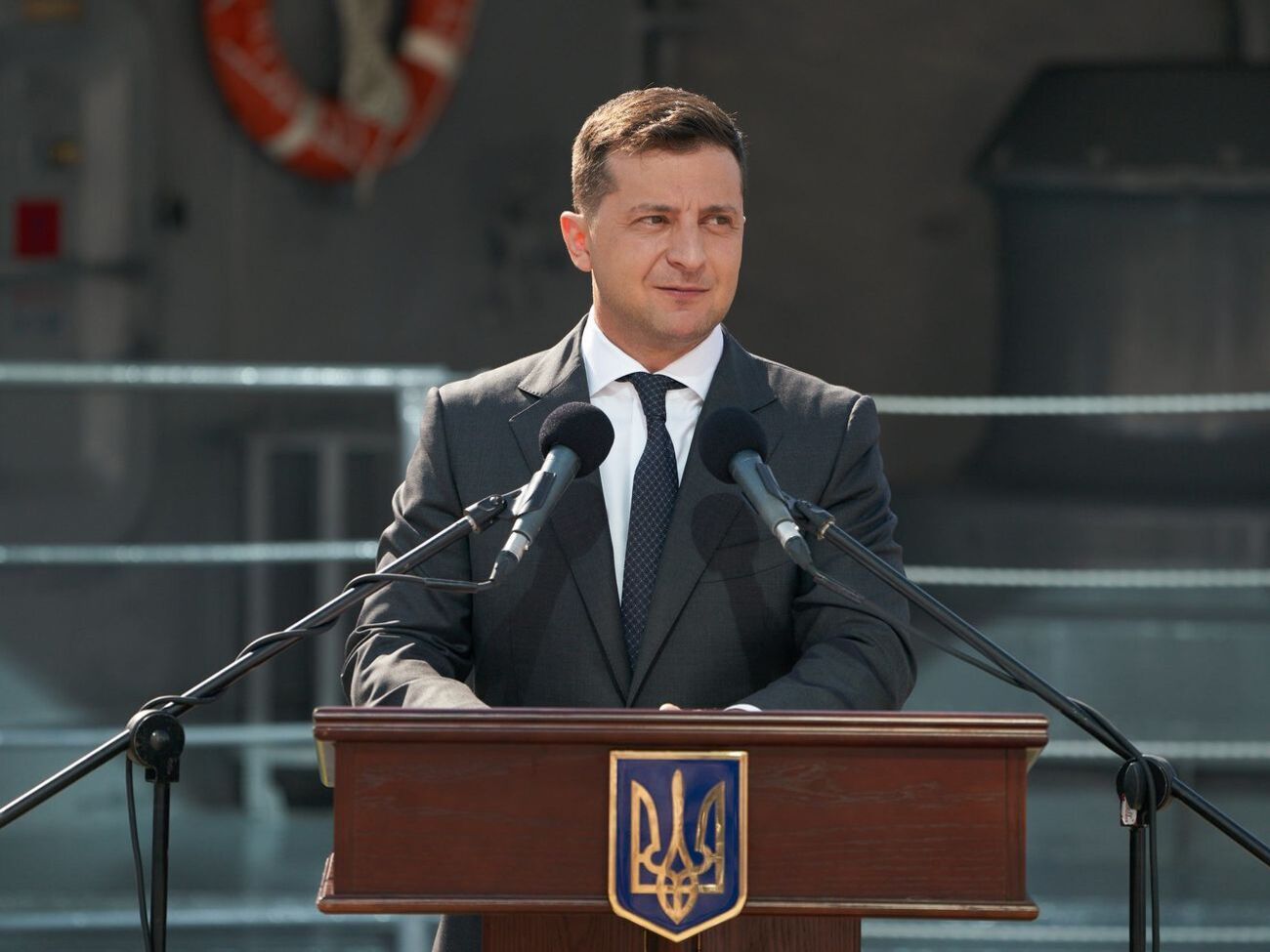 Зеленський: Ми обіцяли всі важливі питання вирішувати разом із тобою. І ми робимо перші кроки на цьому шляху