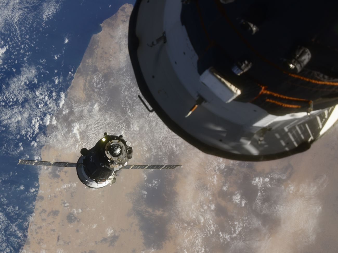 Космический корабль пристыковался к российскому сегменту МКС