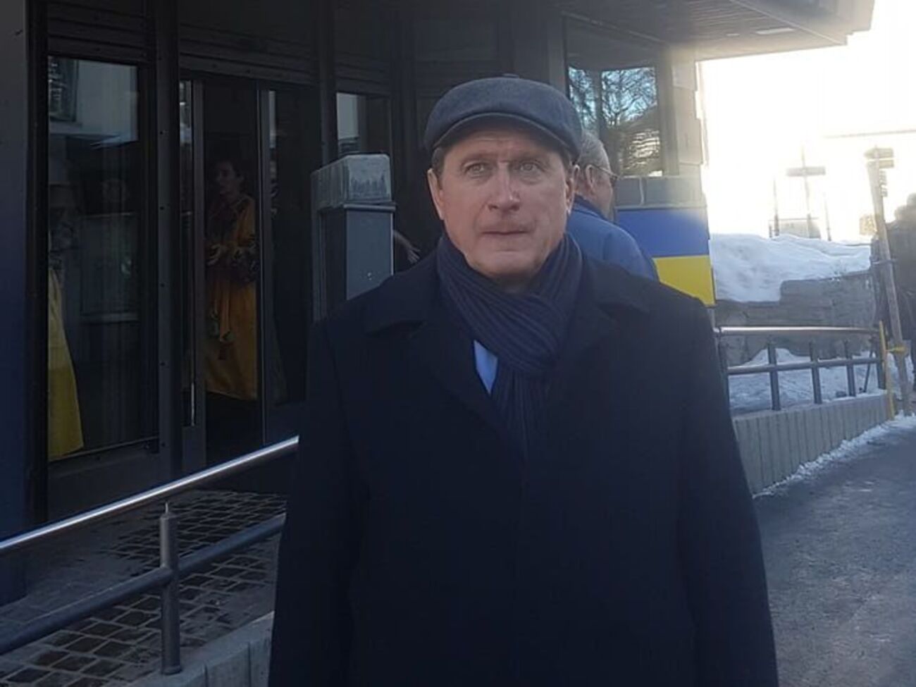 Опрос Зеленского – нестандартный ход, из-за которого уже оплаченная реклама его оппонентов в значительной мере теряет свой смысл и актуальность