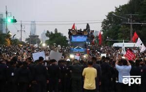 Демонстранты подошли к зданию правительства Таиланда