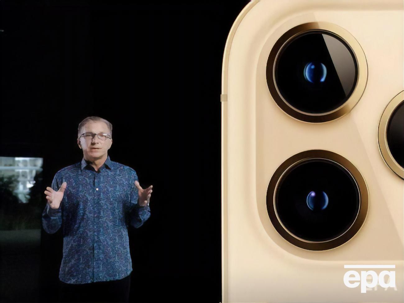 Фото с изображением платья от украинского бренда было использовано во время сравнения возможностей камер iPhone 12 и&nbsp;iPhone 12 Pro