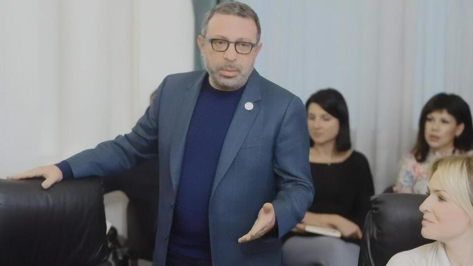 Корбан: Филатов просто выключил телефон, и с тех пор они не общаются