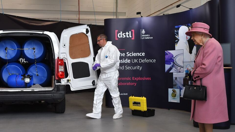 Королева встретилась с сотрудниками ведомства