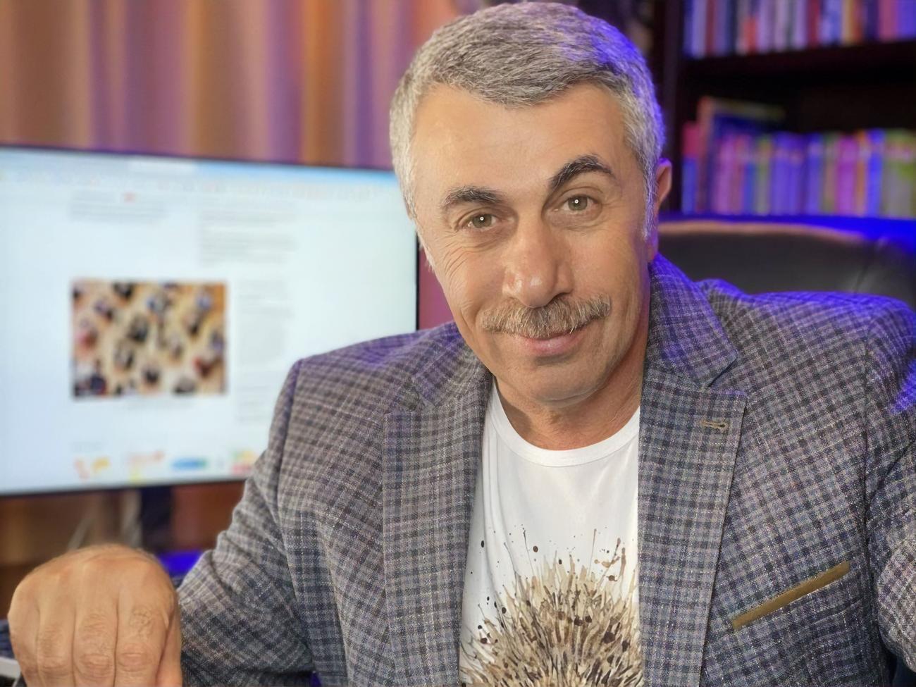 Комаровский: Тортика не было