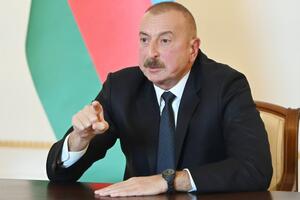 Алиев: Наши военнослужащие бьются и погибают на азербайджанской земле