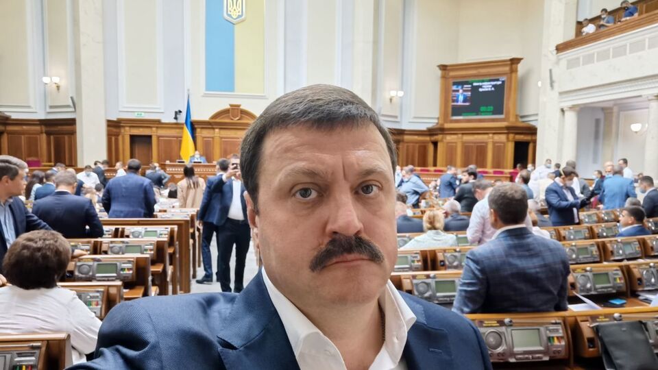 Деркач: Розслідувати факти міжнародної корупції українським правоохоронцям доведеться