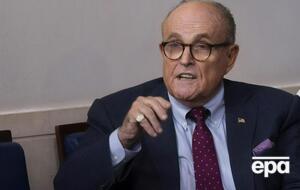 Окружение Трампа не знает, насколько серьезно он отнесся к информации разведки о Джулиани (на фото)