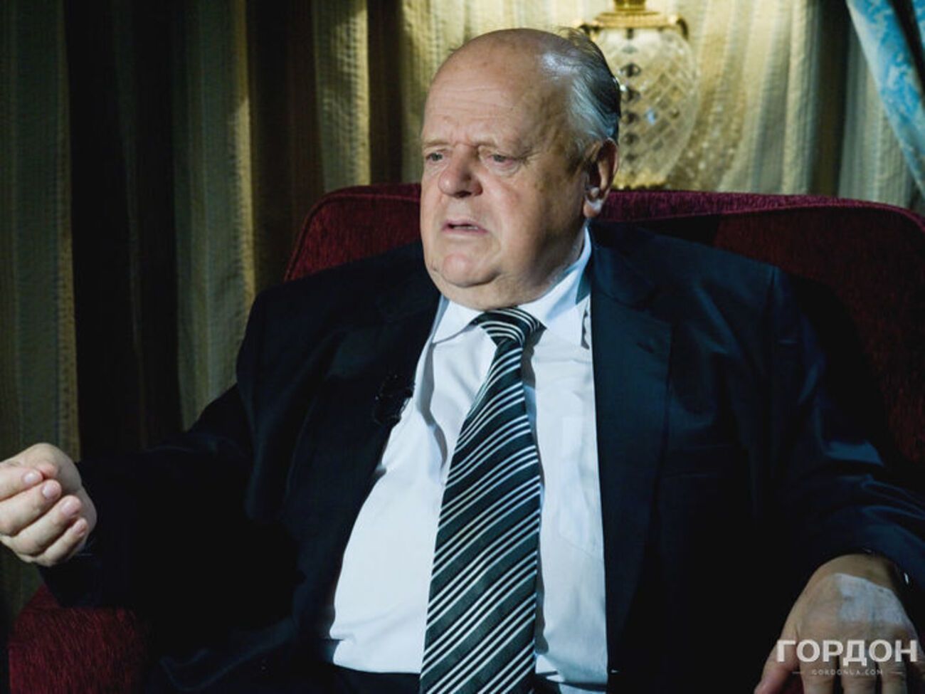 Шушкевич: Лукашенко прихватил власть на всех этажах