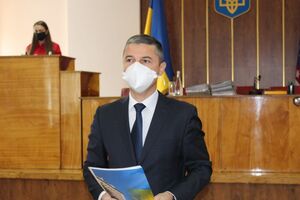 5 октября мэра Умани Цебрия госпитализировали с двухсторонней пневмонией