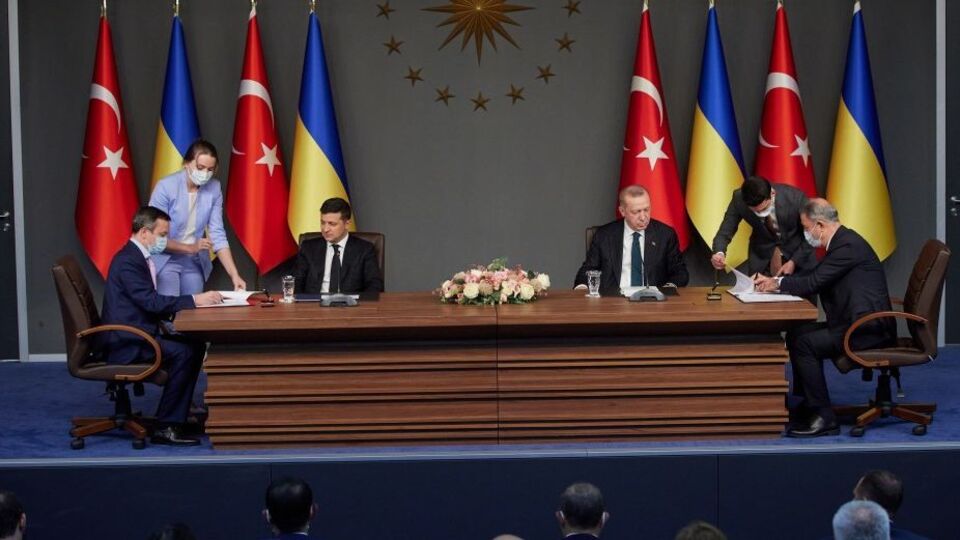 Документи підписували українські та турецькі чиновники