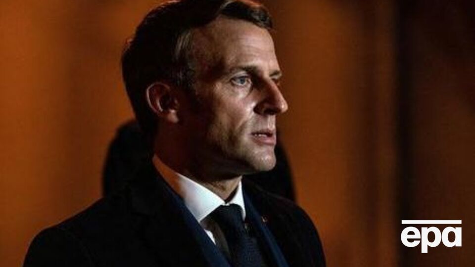 Макрон: Преподаватель умер за то, что учил свободе слова
