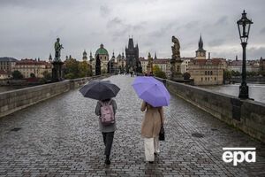 У Чехії третю добу поспіль фіксують рекордну кількість нових хворих