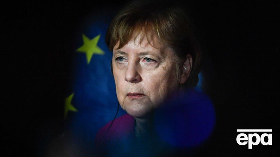 Меркель: Ми маємо зробити все, щоб вірус не вийшов із-під контролю