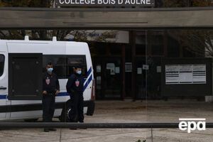 Учитель колледжа был убит и обезглавлен вечером 16 октября