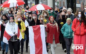 150 жінок вийшли на жіночий марш у Мінську 17 жовтня