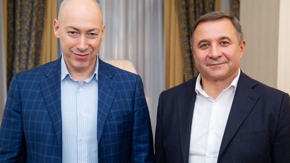 Гордон записал интервью с Васюником на этой неделе