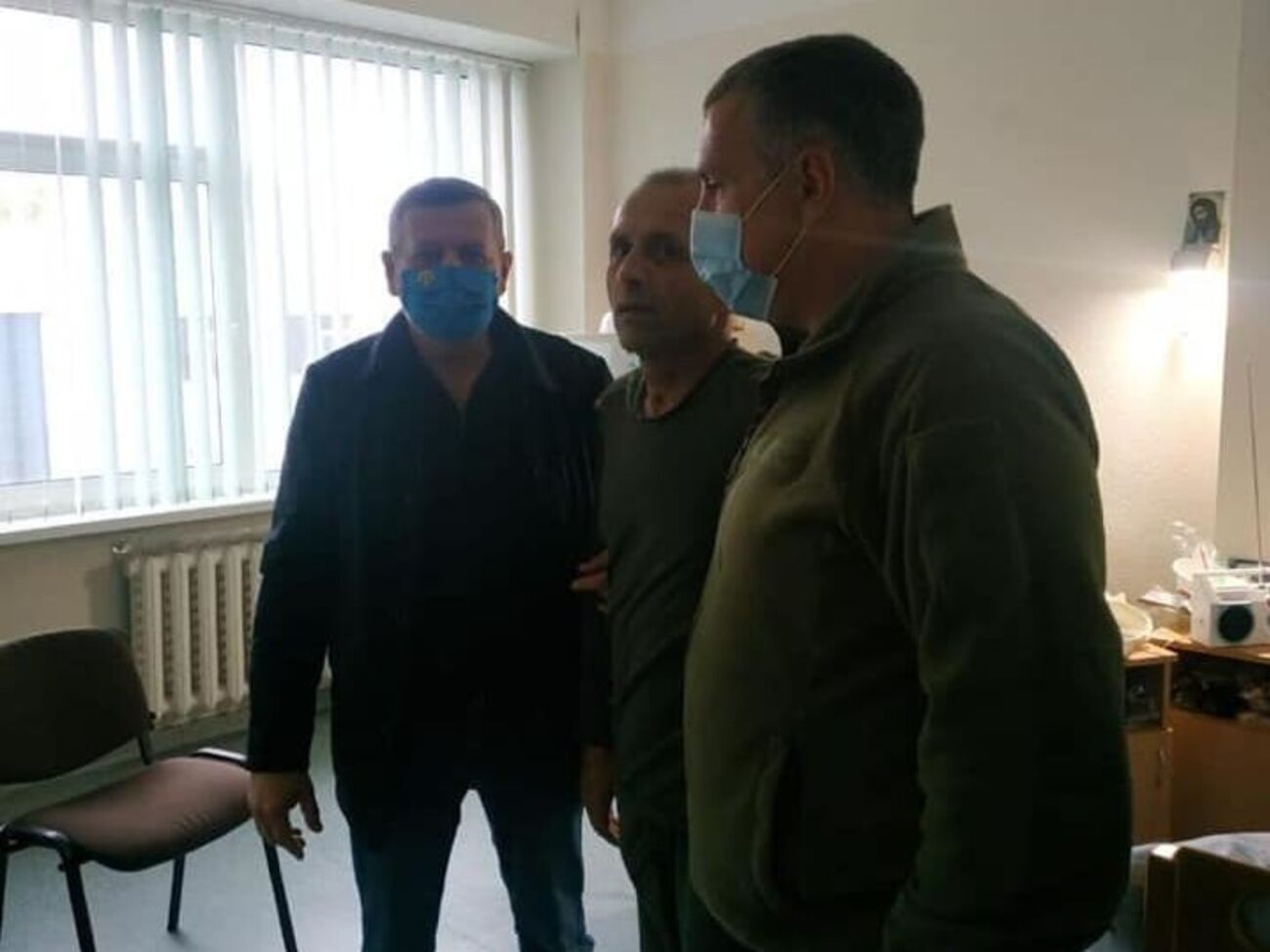 Балуха (у центрі) побили в районі Гідропарку в Києві у ніч на 8 вересня