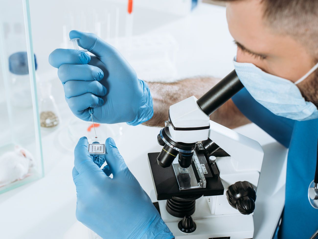 Станом на 19 жовтня в Україні зафіксовано 303 638 випадків зараження коронавірусом