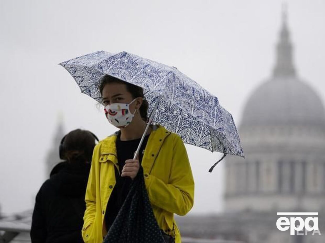 Спалах коронавірусної інфекції виник наприкінці 2019 року в Китаї