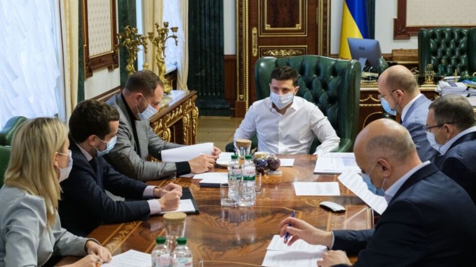 Зеленский обсудил, как предотвратить распространение коронавируса