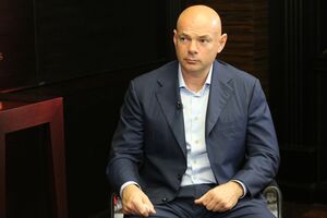 Палица: Зеленский должен оставаться президентом, но начать чувствовать ответственность за судьбу страны
