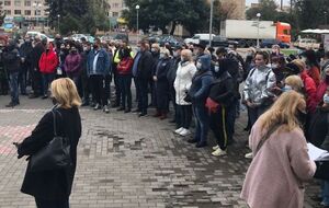 Жители Смелы вышли на протест